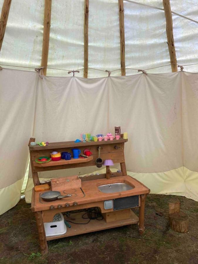 Aughavannagh Yurt Glamping Aughrim Exteriör bild